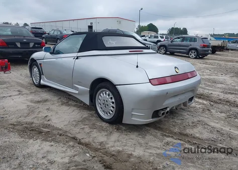 1996 Alfa Romeo Spider z USA, uszkodzony, nr VIN ZAR91600006013048